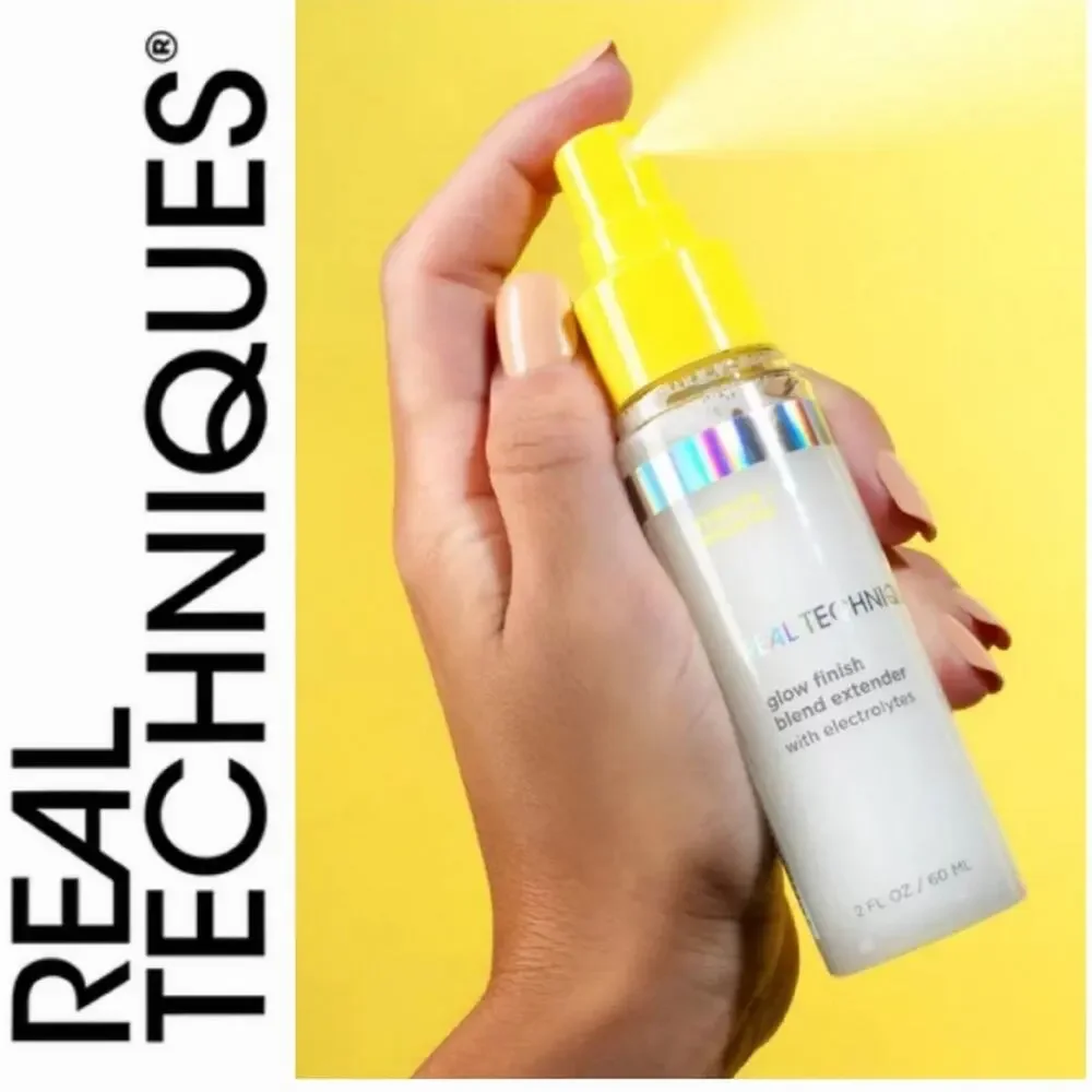 Glow finish blend extender with electrolytes by Real Techniques‎